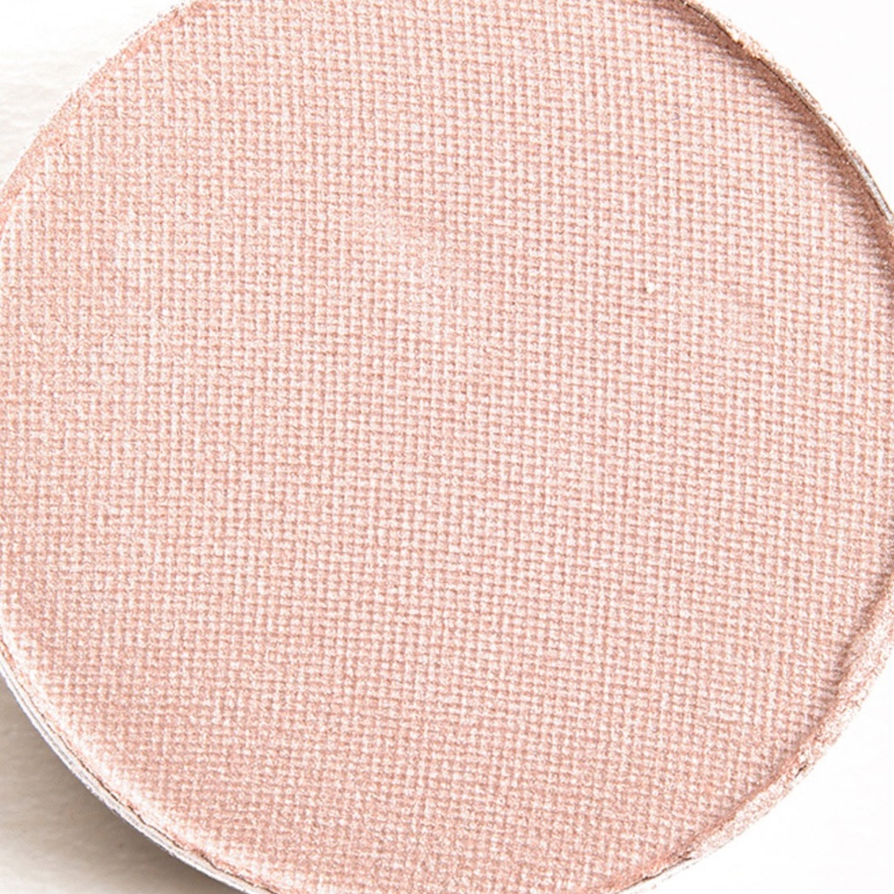 MAC Cosmetics Frost Eyeshadow in Phloof! - Swatched, Rare, HTF, Discontinued - Picture 3 of 16